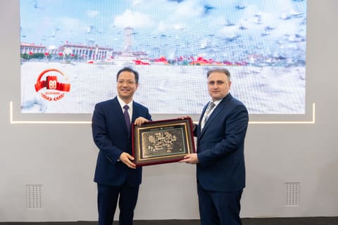 Vüqar Mustafayev “World Defence Show 2026” sərgisində bir sıra görüşlər keçirib