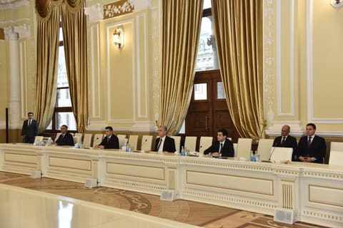 Bakı və Əbu-Dabinin qardaşlaşması ilə bağlı Memorandum imzalanıb