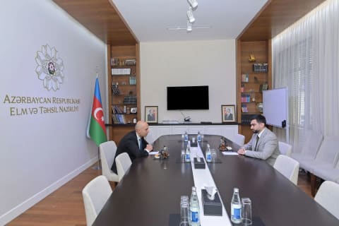 Elm və təhsil naziri “Yüksəliş” müsabiqəsinin qalibləri ilə görüşüb