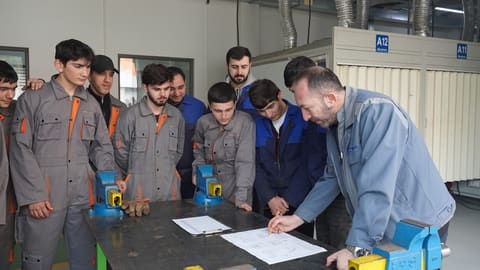 Peşə təhsili müəssisələrindən FOTOREPORTAJ 