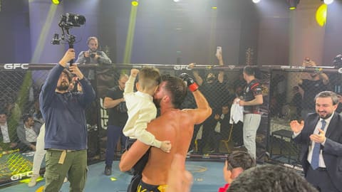 Alim Nəbiyev Batumidə beynəlxalq turnirdə MMA üzrə ardıcıl üçüncü qələbəsini qazanıb