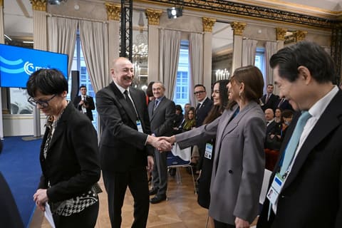 İlham Əliyev Münxen Təhlükəsizlik Konfransı çərçivəsində panel müzakirələrdə çıxış edib - YENİLƏNİB 3