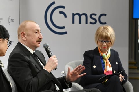 İlham Əliyev Münxen Təhlükəsizlik Konfransı çərçivəsində panel müzakirələrdə çıxış edib - YENİLƏNİB 3