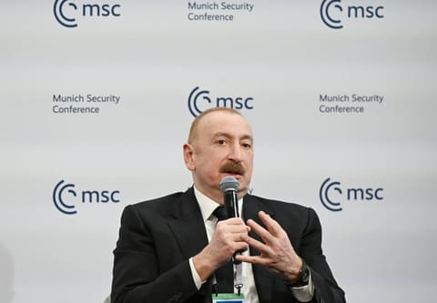 İlham Əliyev Münxen Təhlükəsizlik Konfransı çərçivəsində panel müzakirələrdə çıxış edib - YENİLƏNİB 3