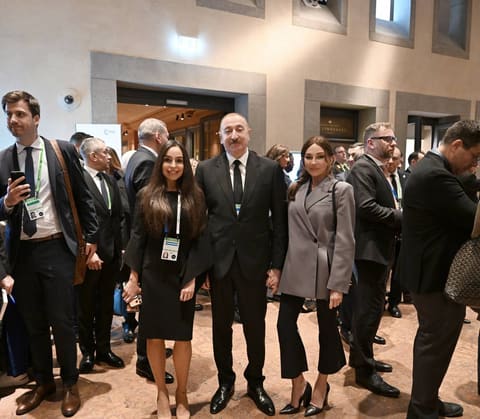 İlham Əliyev Münxen Təhlükəsizlik Konfransı çərçivəsində panel müzakirələrdə çıxış edib - YENİLƏNİB 3