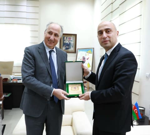 Emin Əmrullayev Mərakeş Krallığında rəsmi səfərdədir