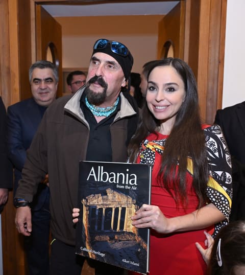 Tiranada MAMA “Ana təbiət” beynəlxalq incəsənət sərgisi açılıb