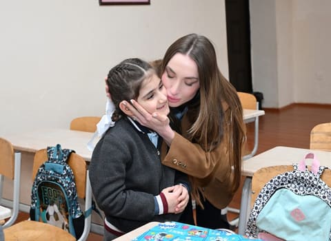 Leyla Əliyeva və Alena Əliyeva Quba şəhərində internat tipli ümumtəhsil məktəbini və STEAM mərkəzini ziyarət ediblər