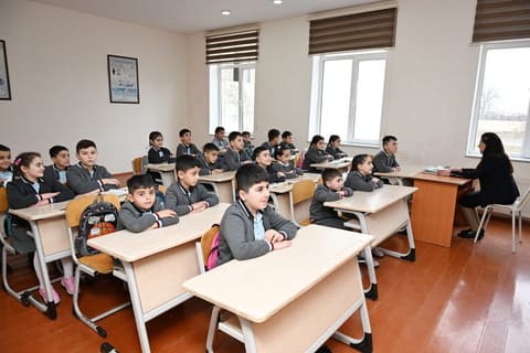Leyla Əliyeva və Alena Əliyeva Quba şəhərində internat tipli ümumtəhsil məktəbini və STEAM mərkəzini ziyarət ediblər