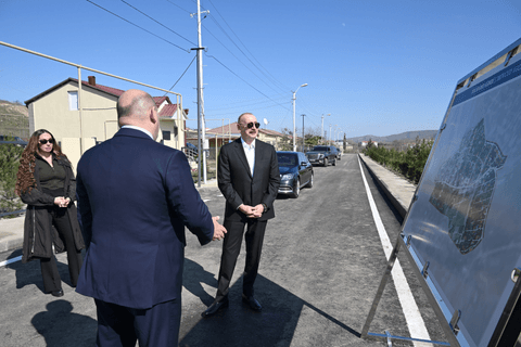 İlham Əliyev Xocavənd kəndində görülmüş işlərlə tanış olub - YENİLƏNİB  - FOTOLAR