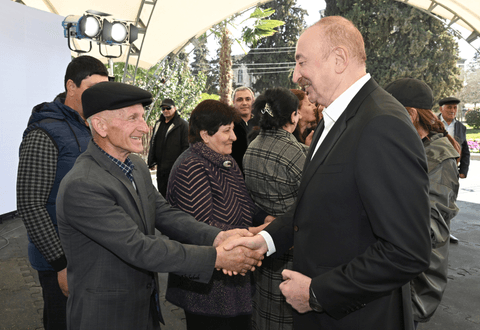 İlham Əliyev Xocavənd şəhər və Xocavənd kənd sakinləri ilə görüşüb - FOTOLAR