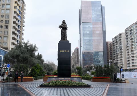 DSX-nin rəhbərliyi “Ana harayı” abidəsini ziyarət edib