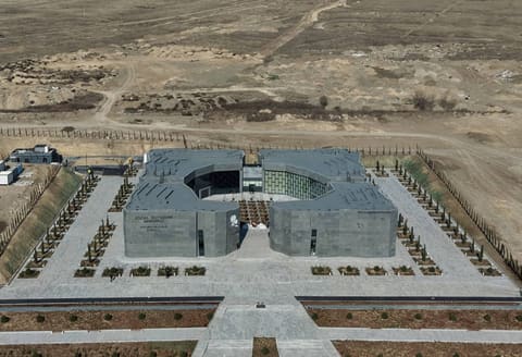 İlham Əliyev Xocalı Soyqırımı Memorialının açılışında iştirak edib - YENİLƏNİB 4
