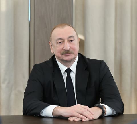 Prezident İlham Əliyev Avropa Komissiyasının enerji və mənzil siyasəti üzrə komissarını qəbul edib