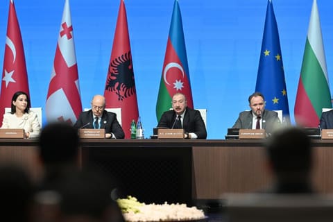 Bakıda Cənub Qaz Dəhlizi və Yaşıl Enerji Məşvərət Şuralarının iclasları keçirilib, Prezident tədbirdə iştirak edib - YENİLƏNİB 2