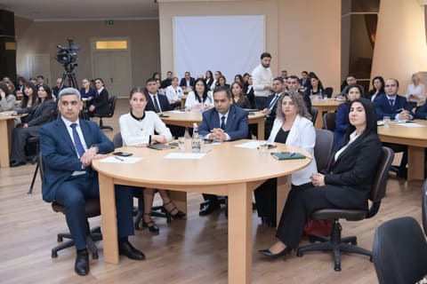 Elm və təhsil naziri yeni təyin olunan məktəb direktorları ilə görüşüb