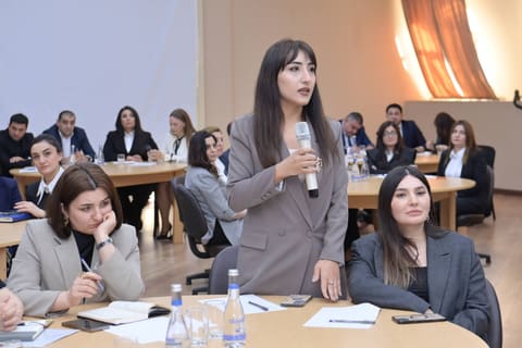 Elm və təhsil naziri yeni təyin olunan məktəb direktorları ilə görüşüb