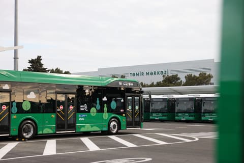 “Albalılıq elektrik avtobus deposu” istifadəyə verilib