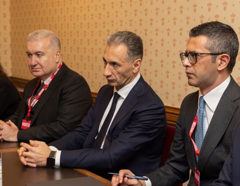 Azərbaycan və Böyük Britaniya arasında süni intellekt sahəsində əməkdaşlıq müzakirə olunub