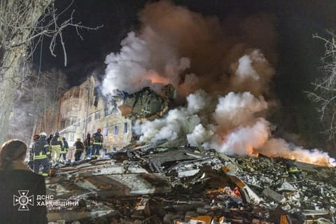 Xarkova hava zərbələri nəticəsində 7 nəfər ölüb