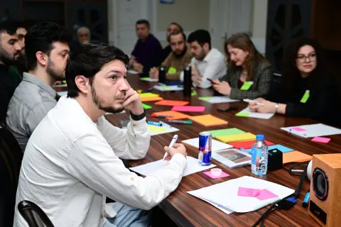 Media nümayəndələri üçün vörkşop keçirilib - FOTOLAR