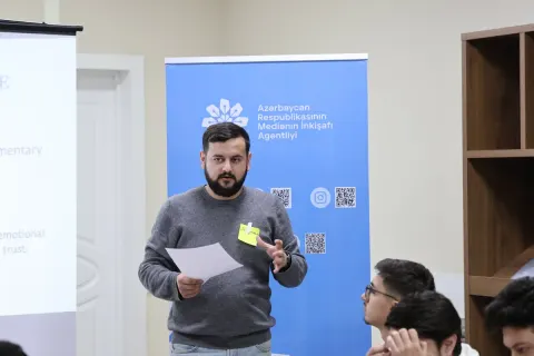 Media nümayəndələri üçün vörkşop keçirilib - FOTOLAR
