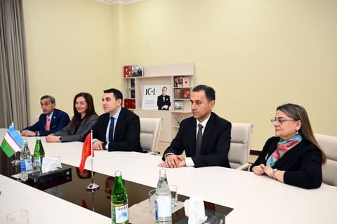 Mədəniyyət naziri Adil Kərimli Türk dünyasının teatr təmsilçiləri ilə görüşüb  