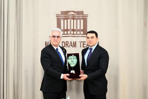 Mədəniyyət naziri Adil Kərimli Türk dünyasının teatr təmsilçiləri ilə görüşüb  