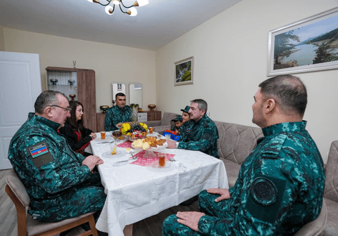 “Sərhədçi” yaşayış kompleksi hərbi qulluqçularının istifadəsinə verilib 
