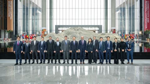 “AZCON Holding” ilə Asiya İnfrastruktur İnvestisiya Bankı arasında Anlaşma Memorandumu imzalanıb