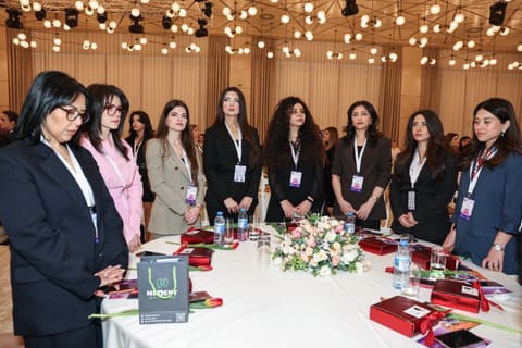 II Qadın Liderləri Zirvəsi uğurla yekunlaşıb!