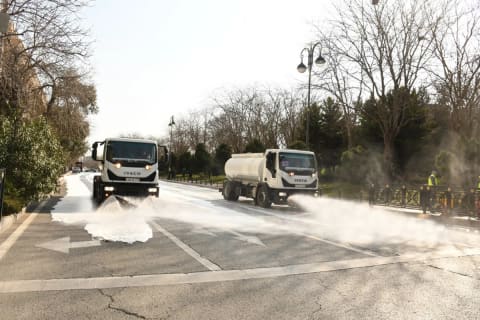Bu gün Bakıda 537 küçə yuyulub