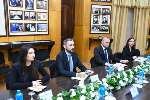Balıqçılıq və Akvakultura Mərkəzinin nümayəndə heyəti ADAU-da görüşlər keçirib
