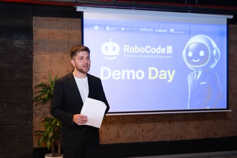"ASAN xidmət"in 3-cü “RoboCode” düşərgəsi başa çatıb