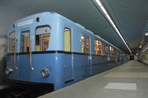 Bakı metrosunda retro vaqonlar nümayiş etdiriləcək