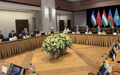 Hikmət Hacıyev TDT liderlərinin diplomatik köməkçilərinin toplantısında iştirak edib