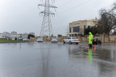 DİN: Yağışlı hava şəraitində polis xidmətini davam etdirir