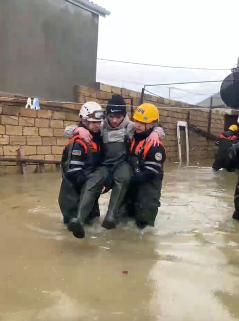 FHN: 25-i azyaşlı olmaqla ümumilikdə 118 nəfər təhlükəsiz əraziyə təxliyə edilib