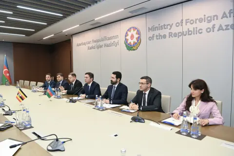Azərbaycan və Uqanda Xarici İşlər Nazirlikləri arasında siyasi məsləhətləşmələr keçirilib
