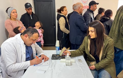 Kəlbəcərdə vətəndaşlar səyyar tibbi müayinələrə cəlb olunub