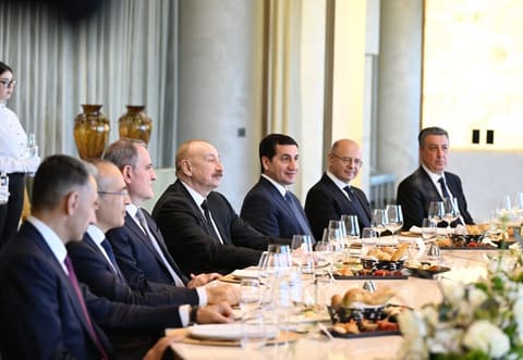 Tbilisidə Azərbaycan Prezidentinin şərəfinə lanç verilib