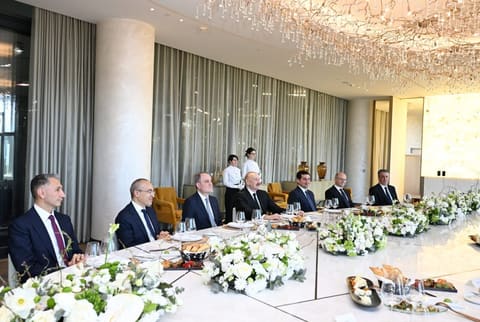 Tbilisidə Azərbaycan Prezidentinin şərəfinə lanç verilib