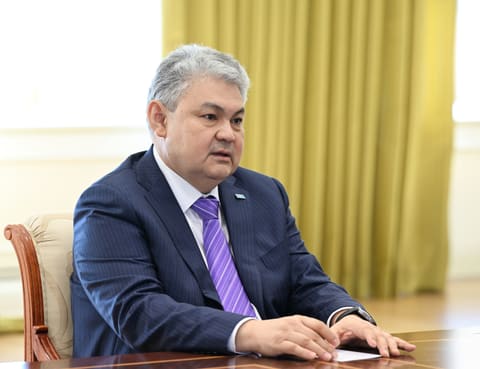 İlham Əliyev Qazaxıstanın xarici işlər və nəqliyyat nazirlərini qəbul edib