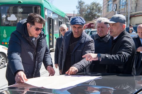 ADSEA sədri ərazidə kollektorun tikinti-bərpa işlərinin gedişatı ilə tanış olub