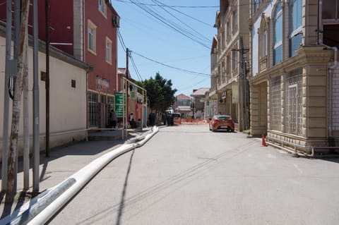 ADSEA sədri ərazidə kollektorun tikinti-bərpa işlərinin gedişatı ilə tanış olub