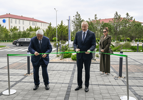 İlham Əliyev Milli Aviasiya Akademiyasında Beynəlxalq Təlim Mərkəzinin açılışında iştirak edib - FOTOLAR