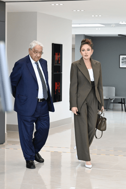 İlham Əliyev Milli Aviasiya Akademiyasında Beynəlxalq Təlim Mərkəzinin açılışında iştirak edib - FOTOLAR
