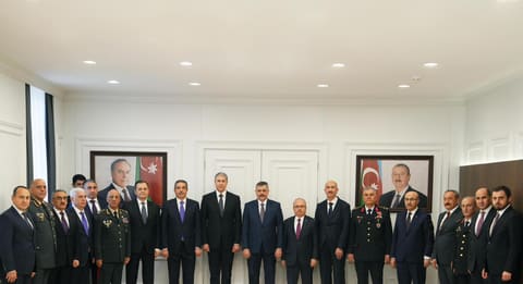 Daxili işlər naziri Vilayət Eyvazov türkiyəli həmkarı ilə görüşüb