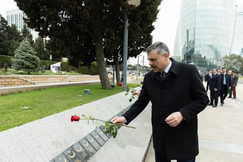 Daxili işlər naziri Vilayət Eyvazov türkiyəli həmkarı ilə görüşüb