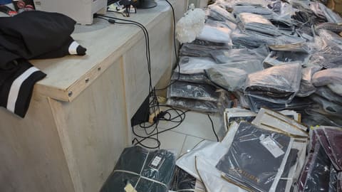 FHN  “Tinderyol Baku” geyim mağazasının fəaliyyətini dayandırıb